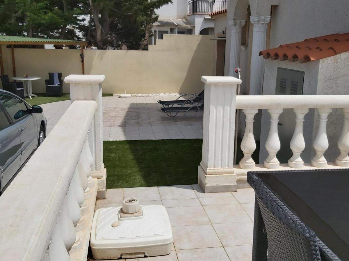 הוילה אמפוריבראבה Casa Amb Piscina Privada מראה חיצוני תמונה